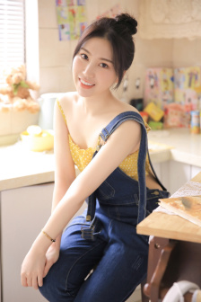 为了销售房子在阳台满足